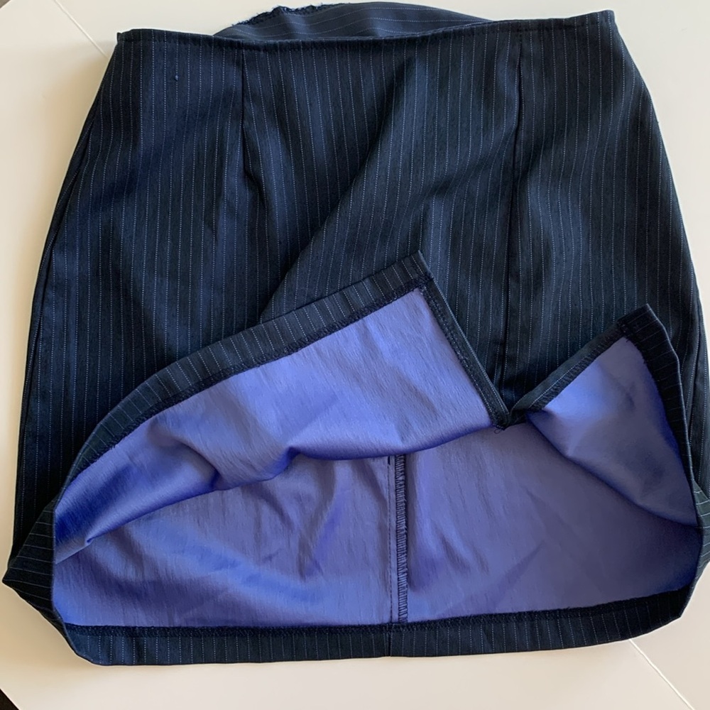 RAVE GIRL BLUE AND LIGHT BLUE PINSTRIPE MINISKIRT•size medium•excellent cond! - Picture 10 of 11